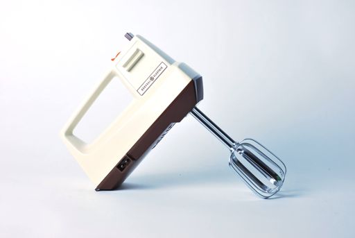 GE hand mixer