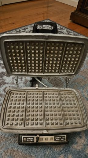 GE Waffle Iron