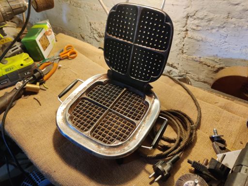 Husqvarna Waffle Iron